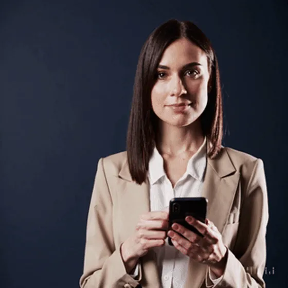 Retrato animado de Catalina, la agente de la estación Pedido del Cliente en Patok Office